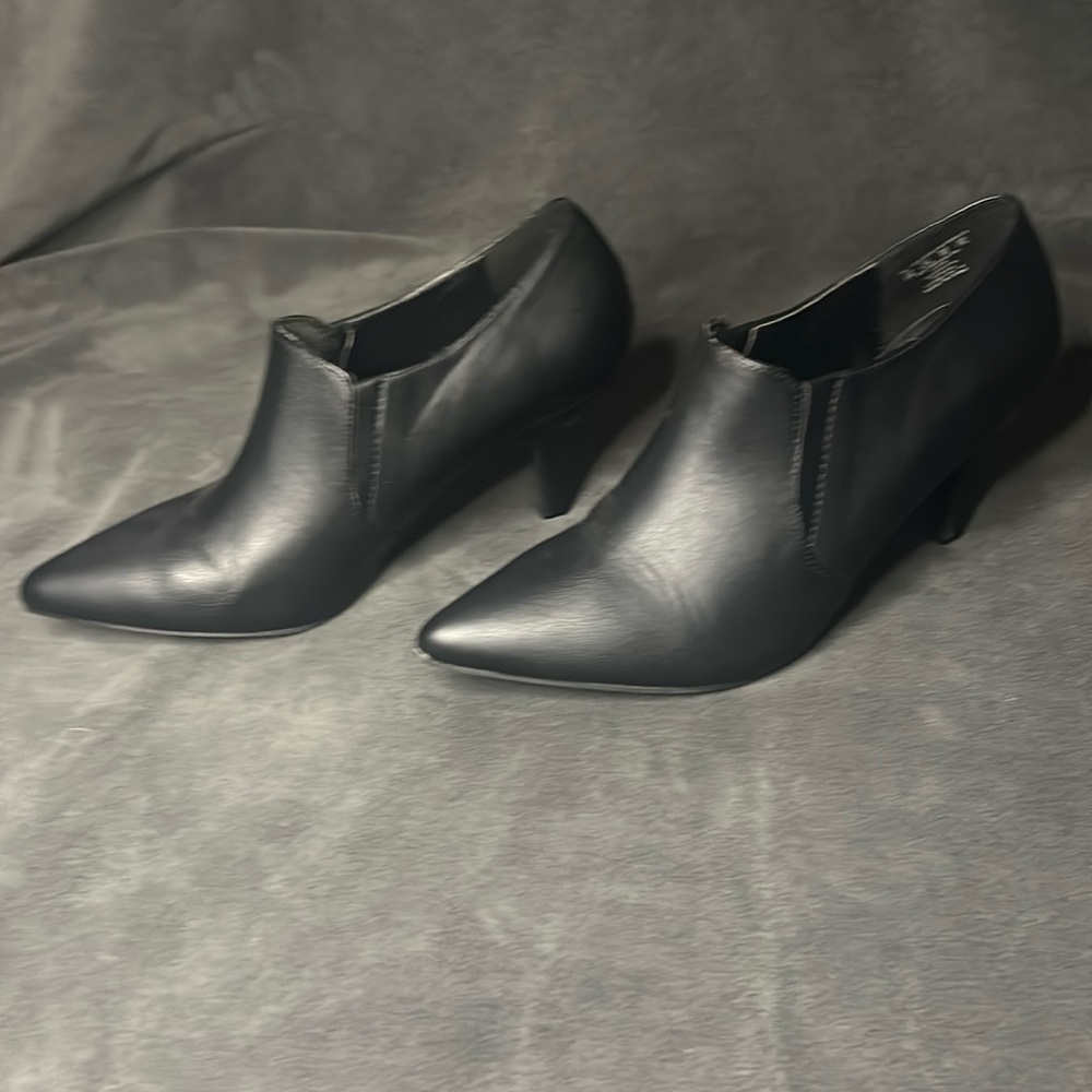 Black Heel